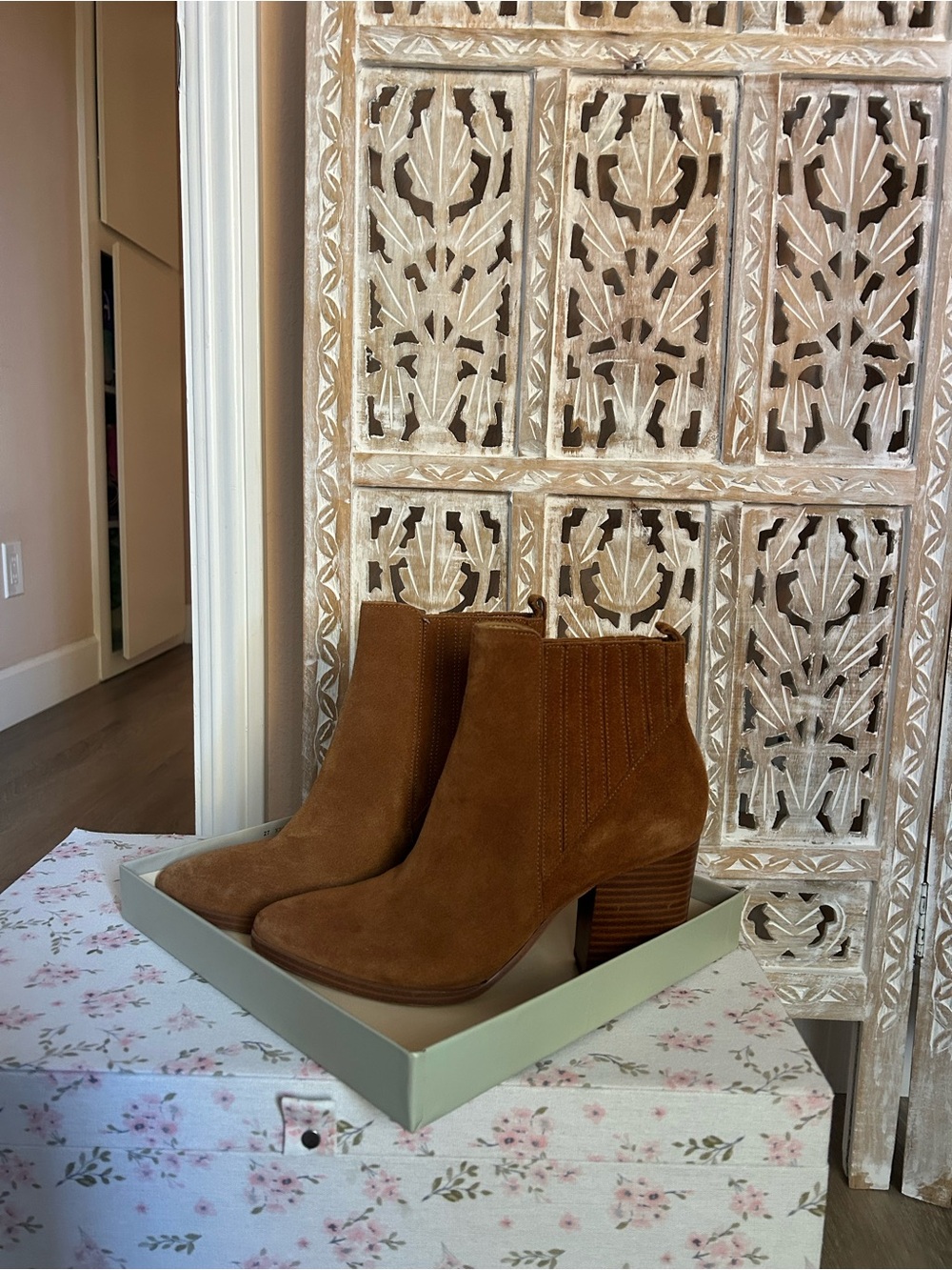 Marc Fisher Brown Suede LTD Alva Booties - Picture 2 of 4